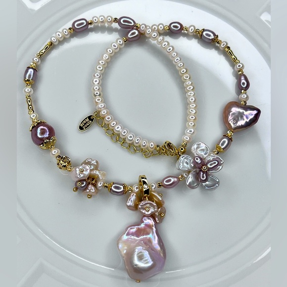 Handmade Freshwater HQ Flameball Keshi Flower 🌺 ❤️ Edison Pearl Pendant Necklace